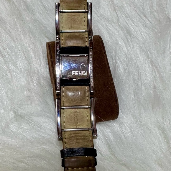 Fendi Watch F5000‎ 26mm Women’s Silver X Black 3701037 - Picture 4 of 5